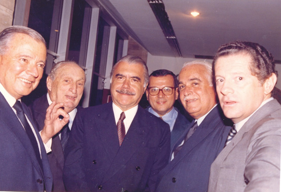História da Rede Manchete - 5 Adolpho Bloch tinha grande prestígio no meio político.
